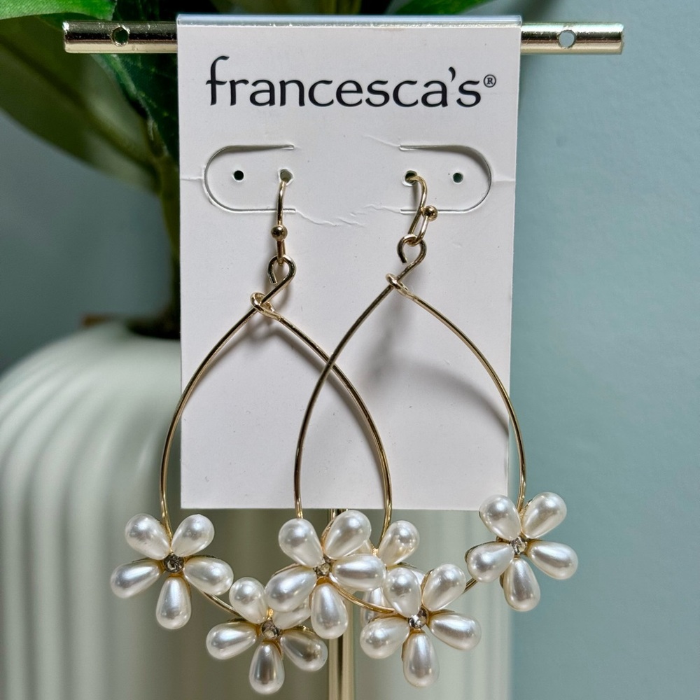 Francesca's Gold and Pearl Flower Hoop Earrings - Picture 3 of 8